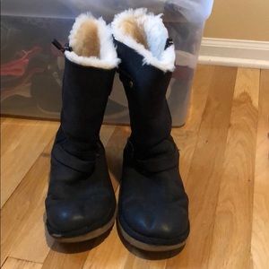 UGG black girls boots with buckle